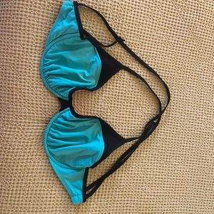 Body Glove swim top DDcup